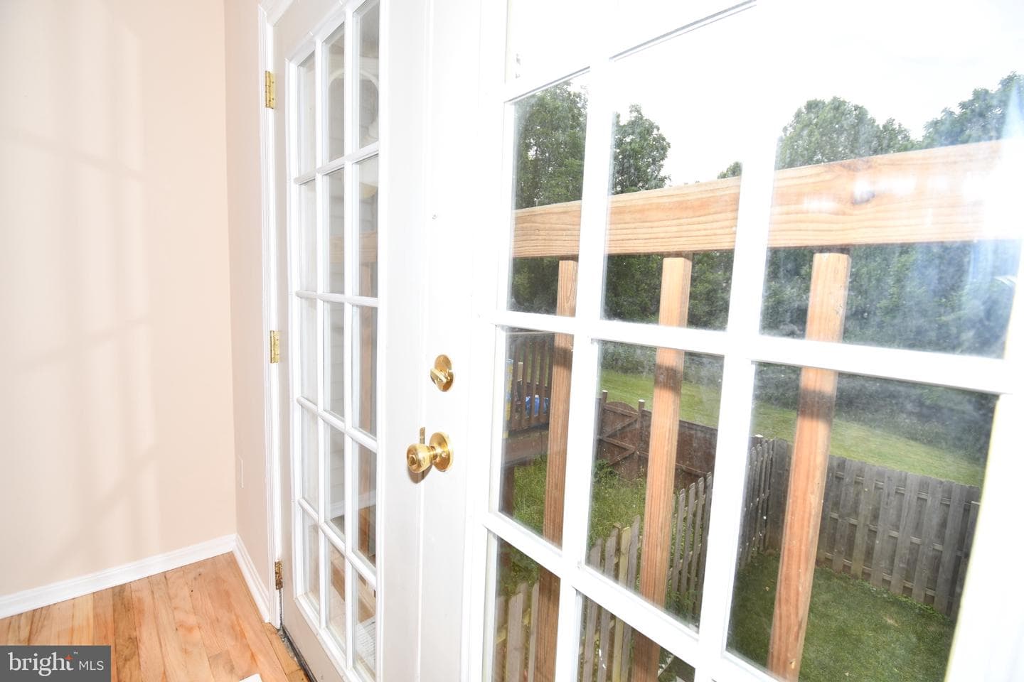 1666 Colonial Way photo 17