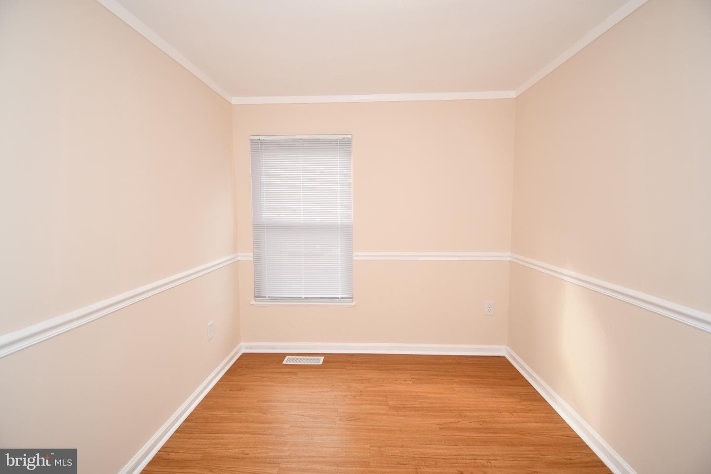 1666 Colonial Way photo 30