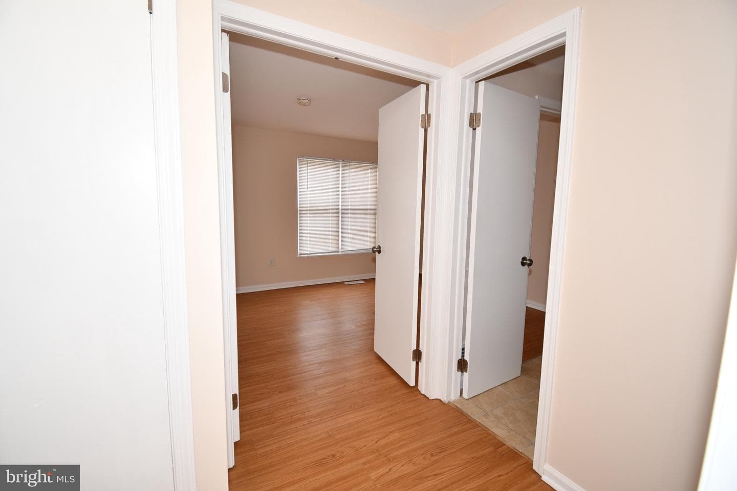 1666 Colonial Way photo 33