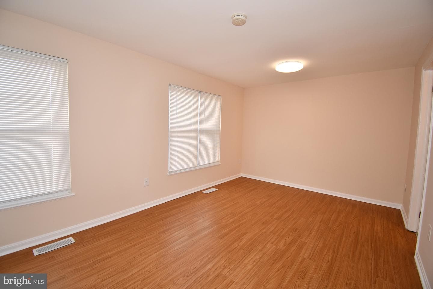 1666 Colonial Way photo 42