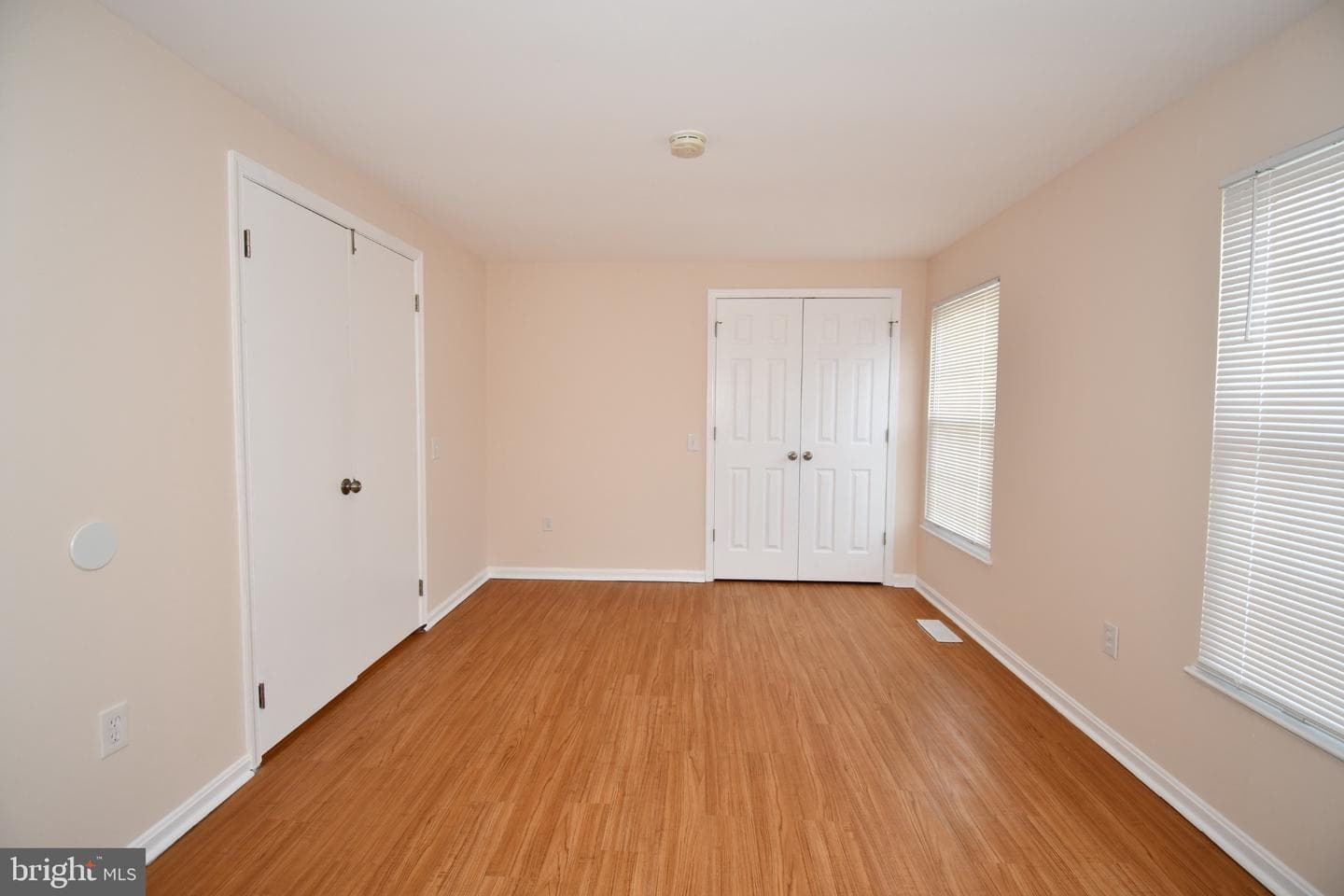 1666 Colonial Way photo 43