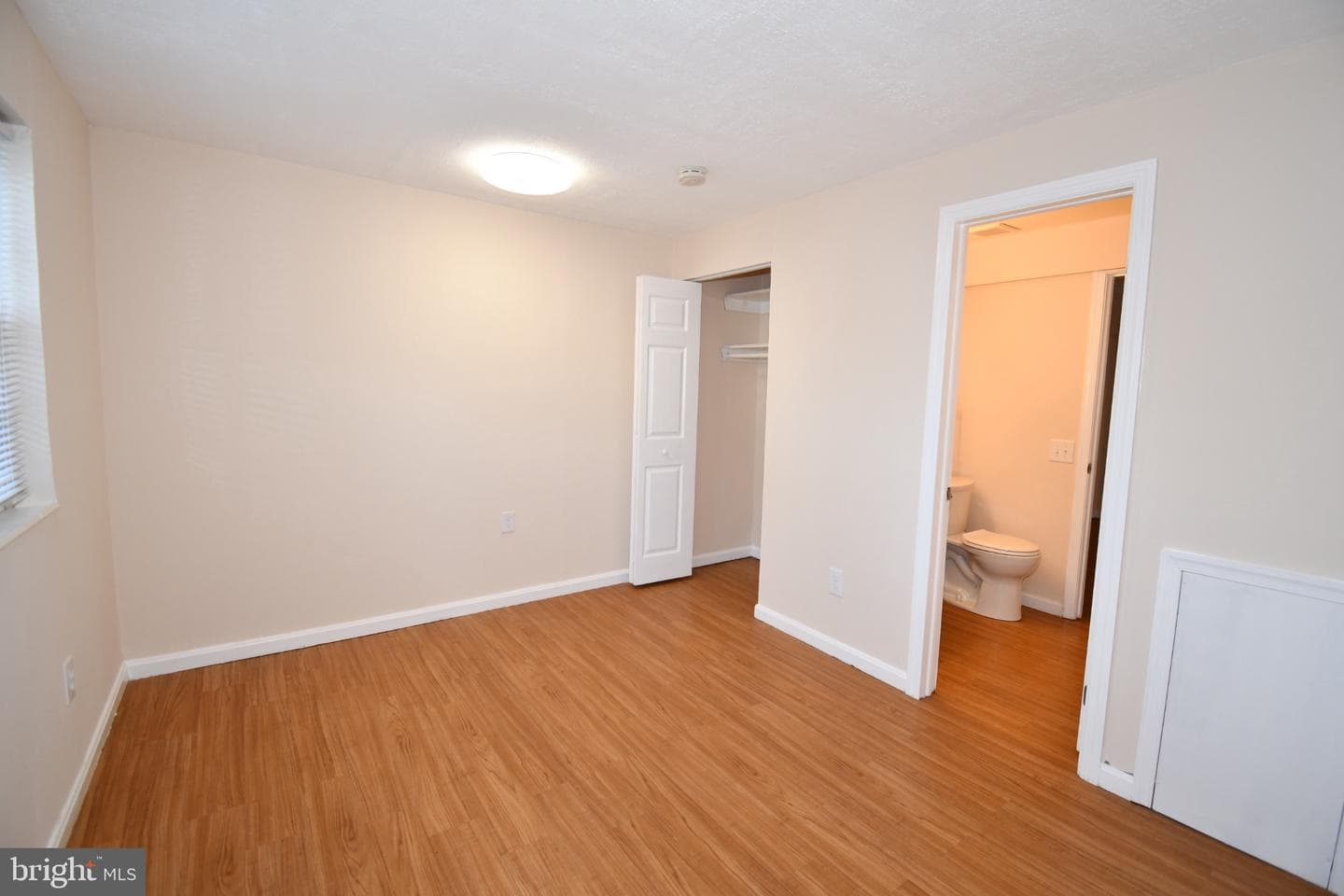 1666 Colonial Way photo 47