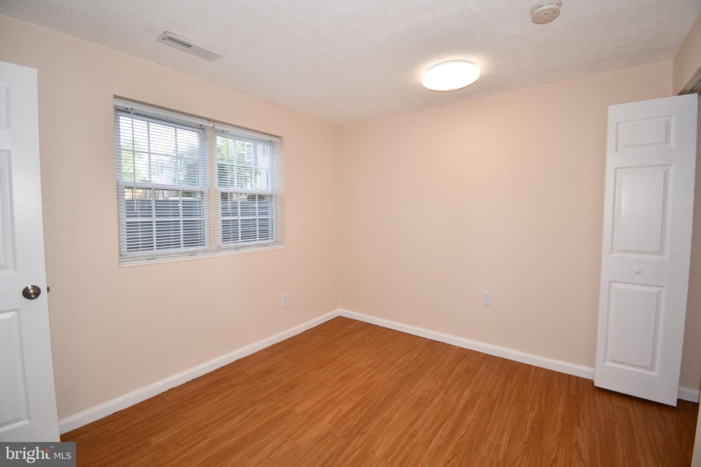 1666 Colonial Way photo 50