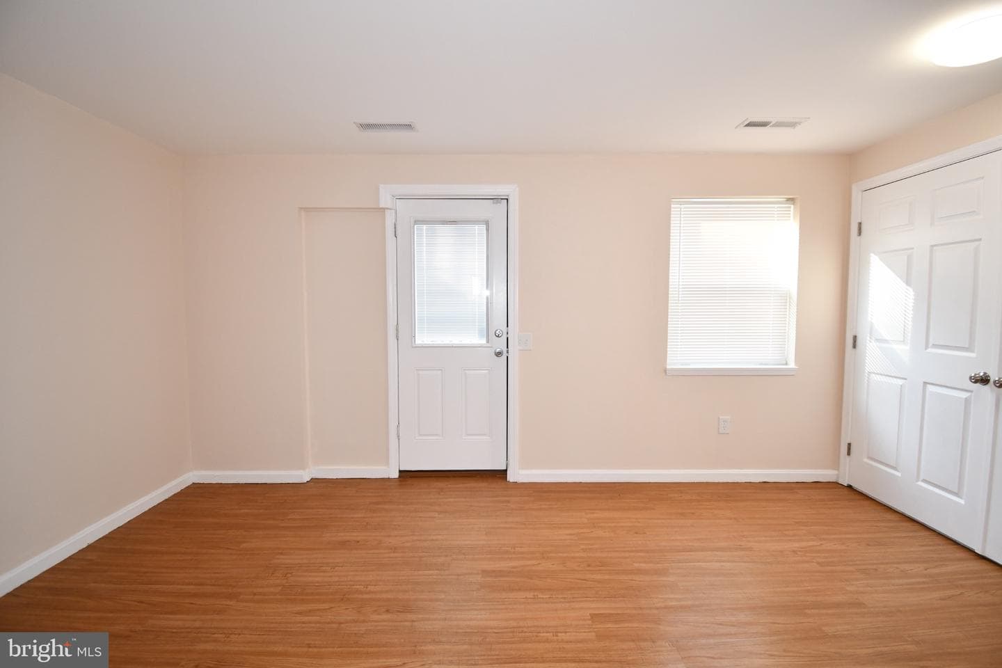 1666 Colonial Way photo 53