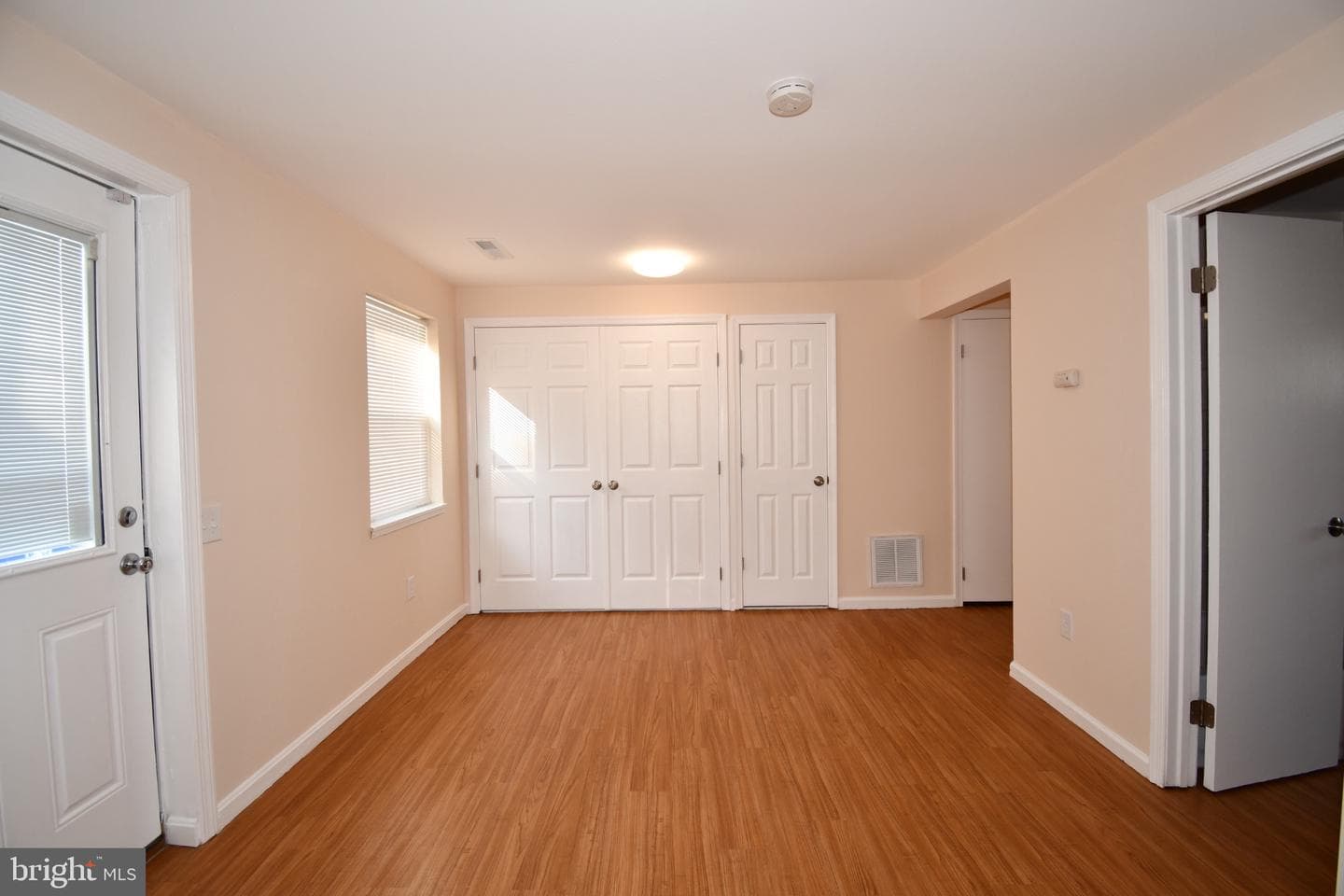 1666 Colonial Way photo 54