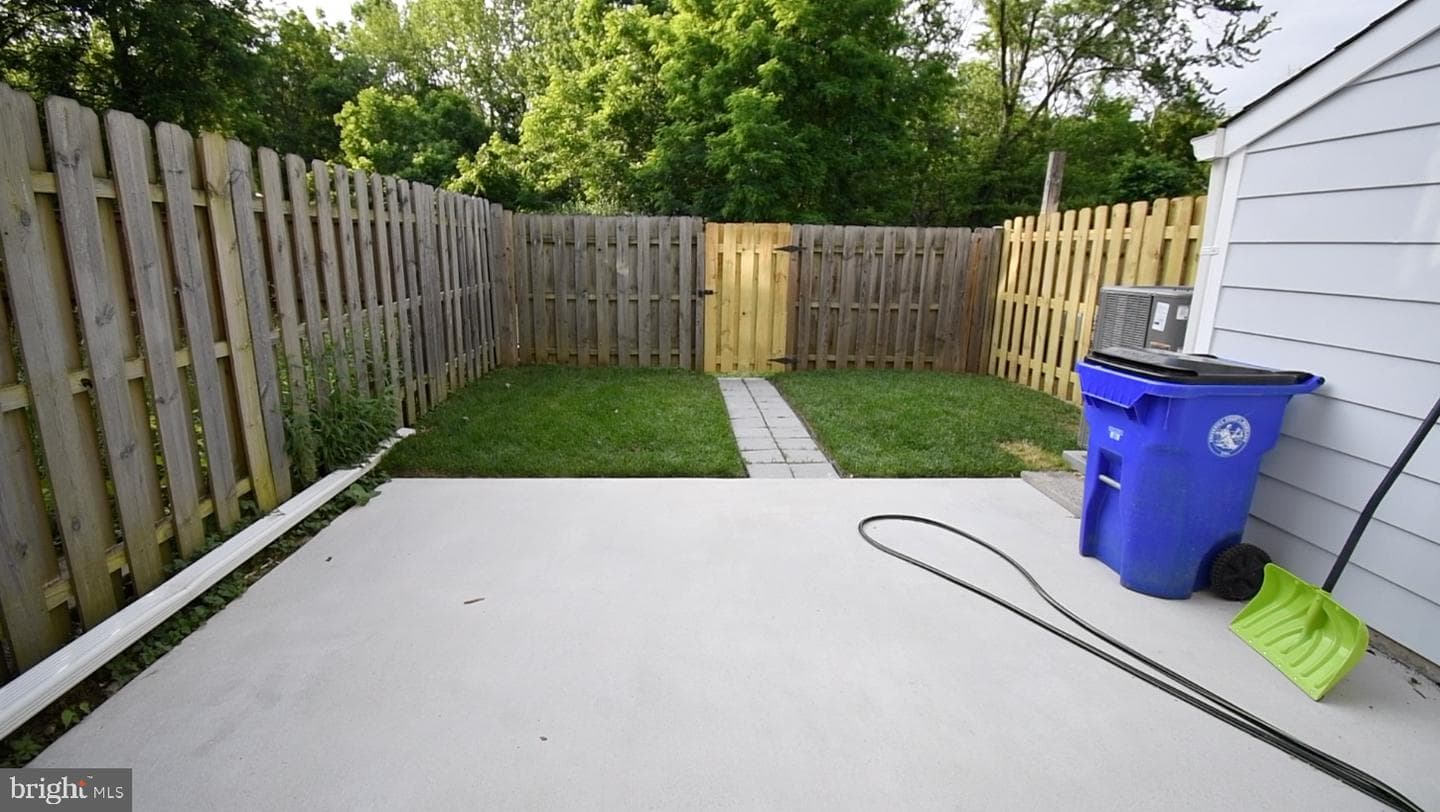 1666 Colonial Way photo 58