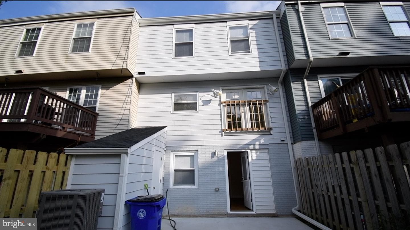 1666 Colonial Way photo 60