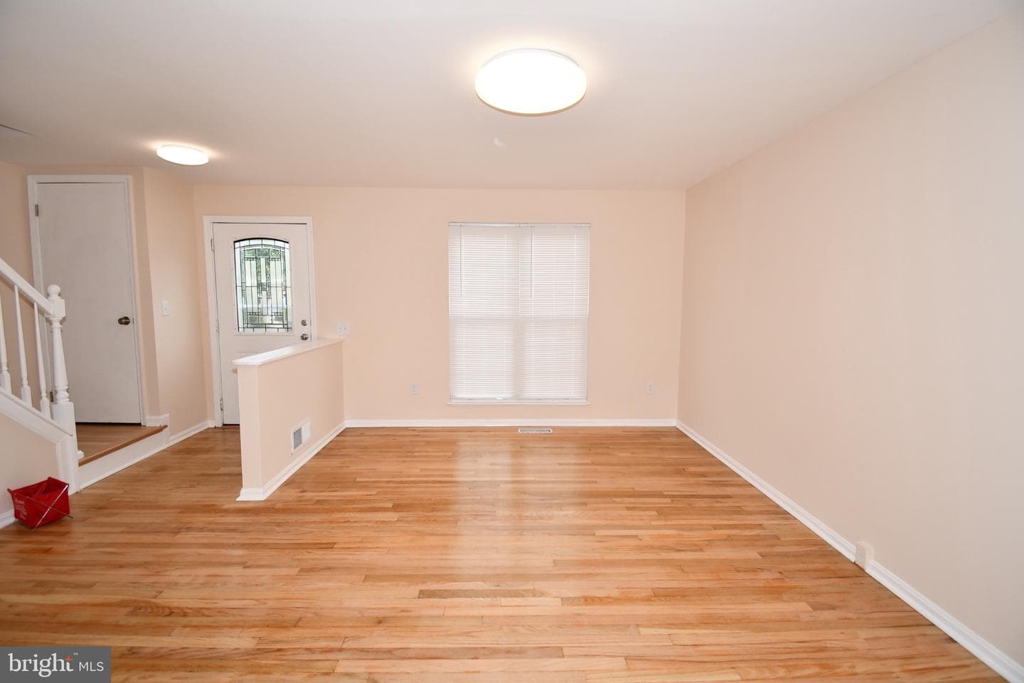 1666 Colonial Way photo 9