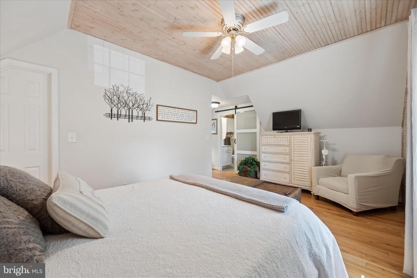 10801 Lake Court E photo 40