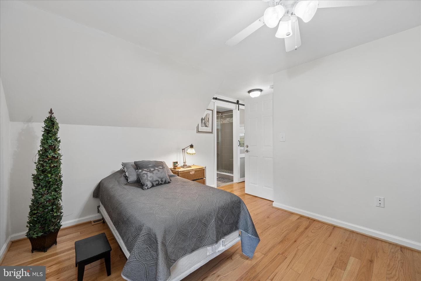 10801 Lake Court E photo 45