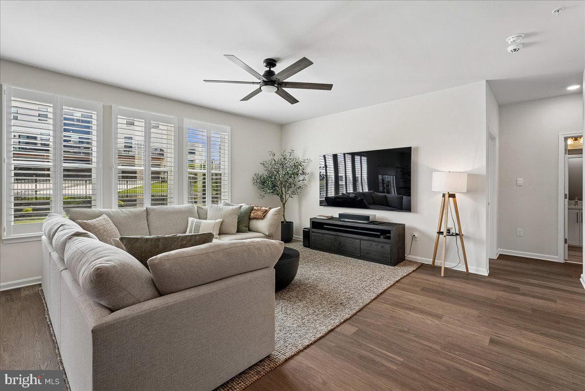 809 Foundry Street photo 14