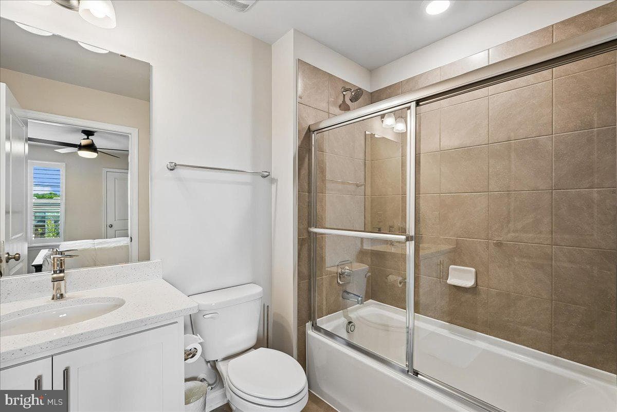 809 Foundry Street photo 48