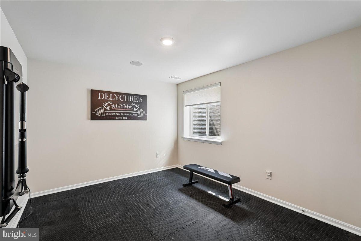809 Foundry Street photo 58