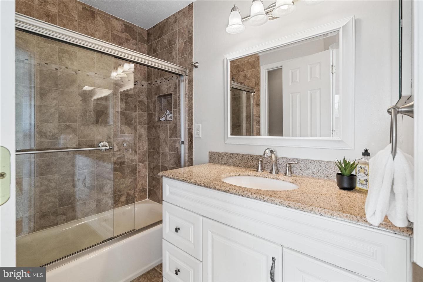 5142 Dartmoor Place photo 18