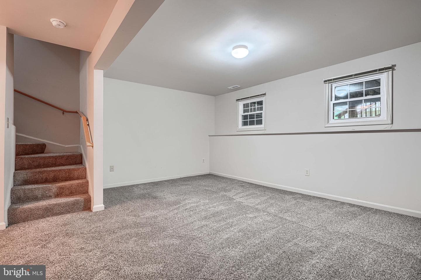 6635 Commodore Court photo 40
