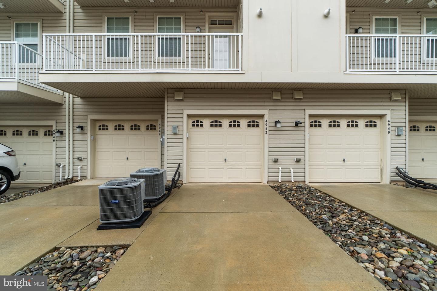 4942 Macdonough Place photo 34