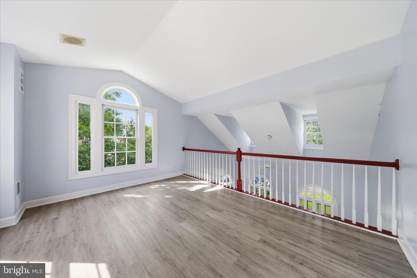 6135 Fieldcrest Court photo 20