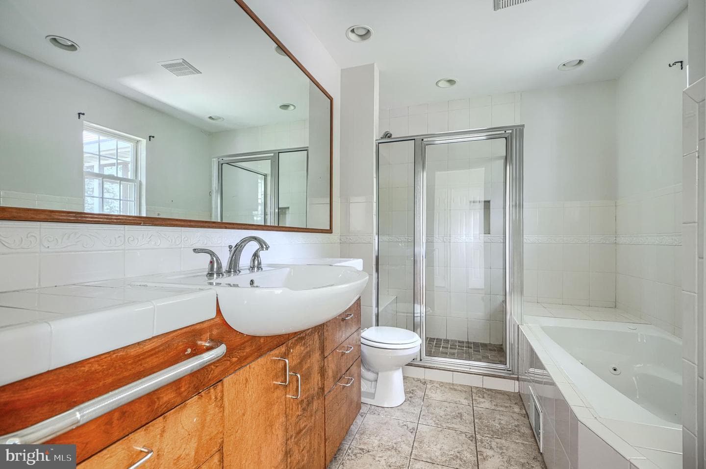 1002 Midvale Avenue photo 27