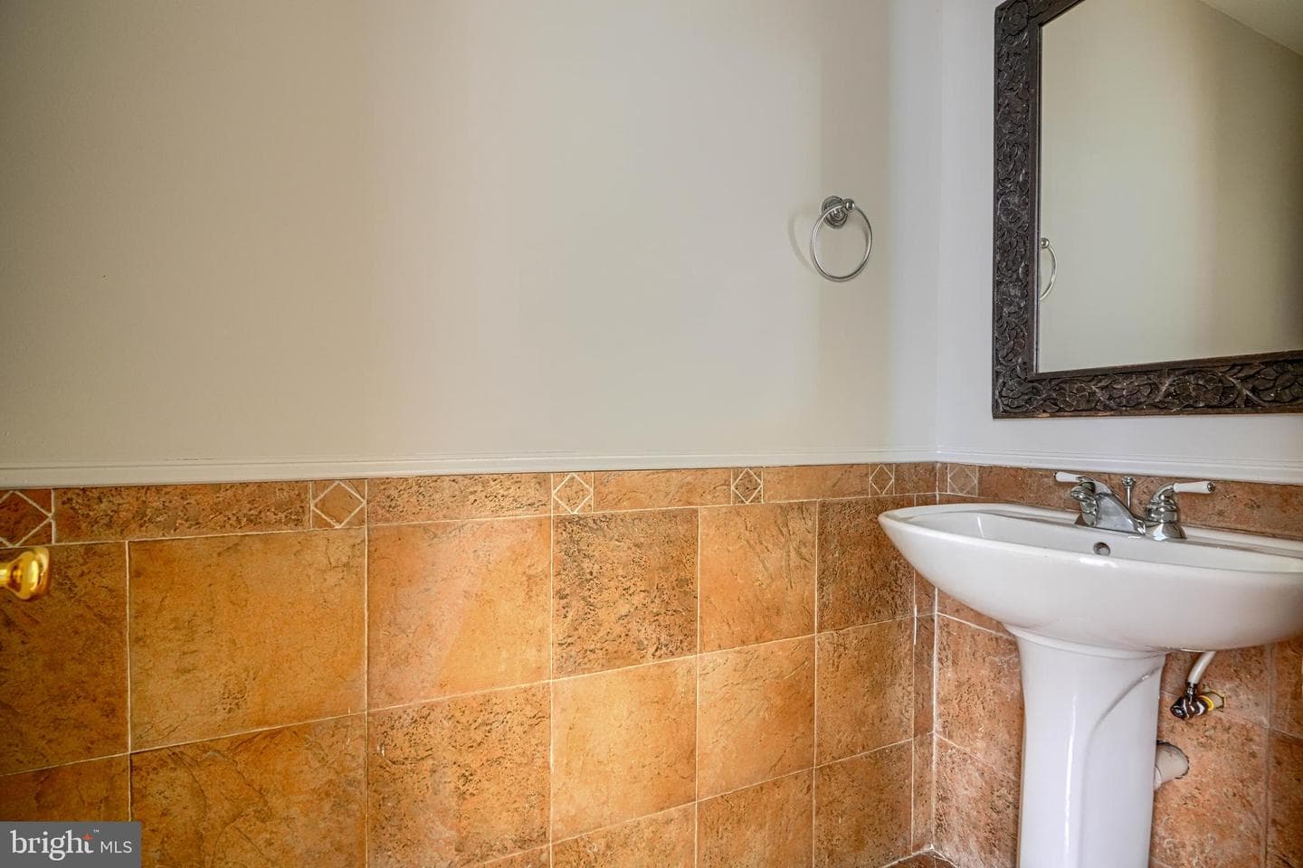1002 Midvale Avenue photo 34