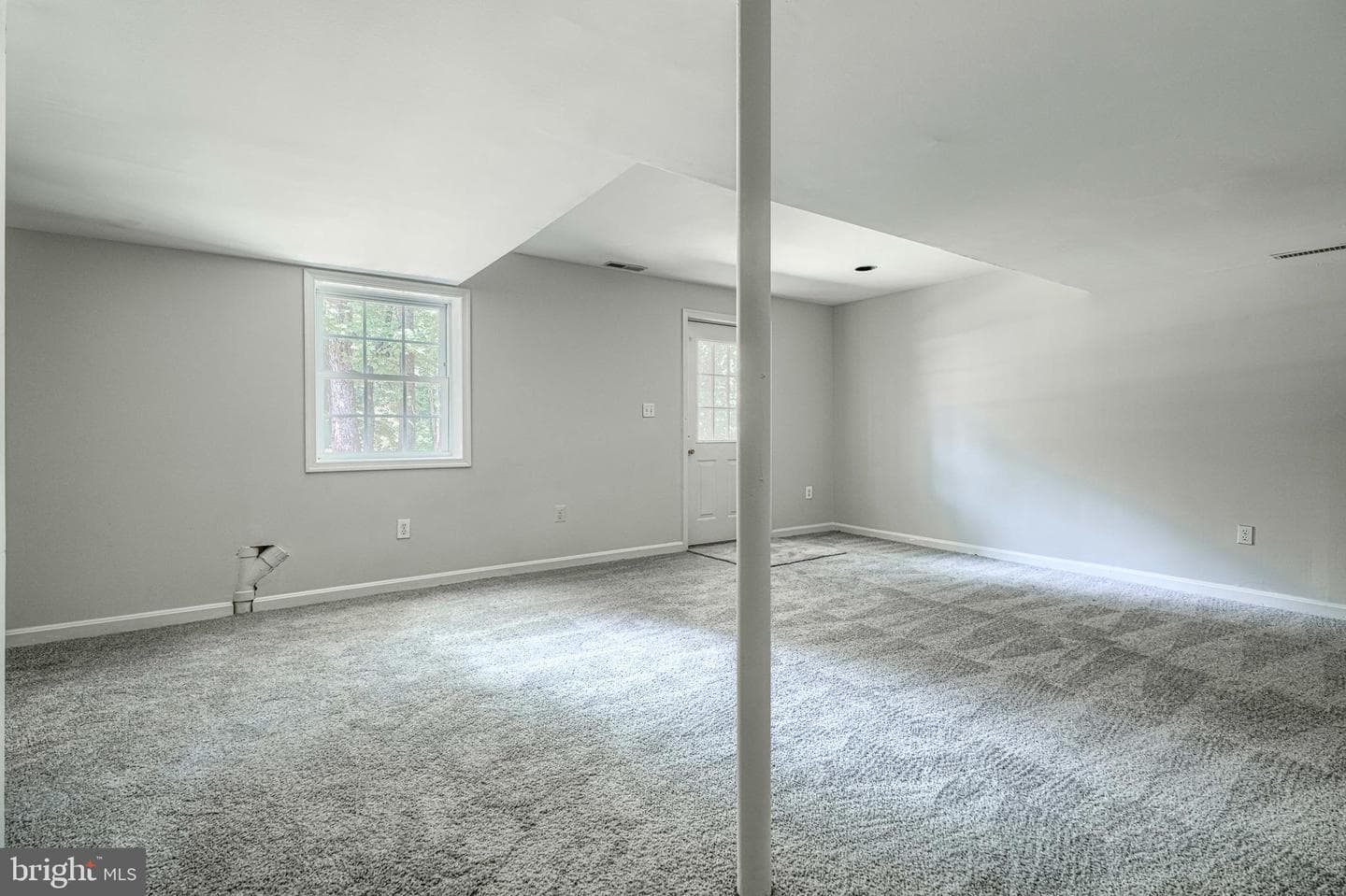 1002 Midvale Avenue photo 35