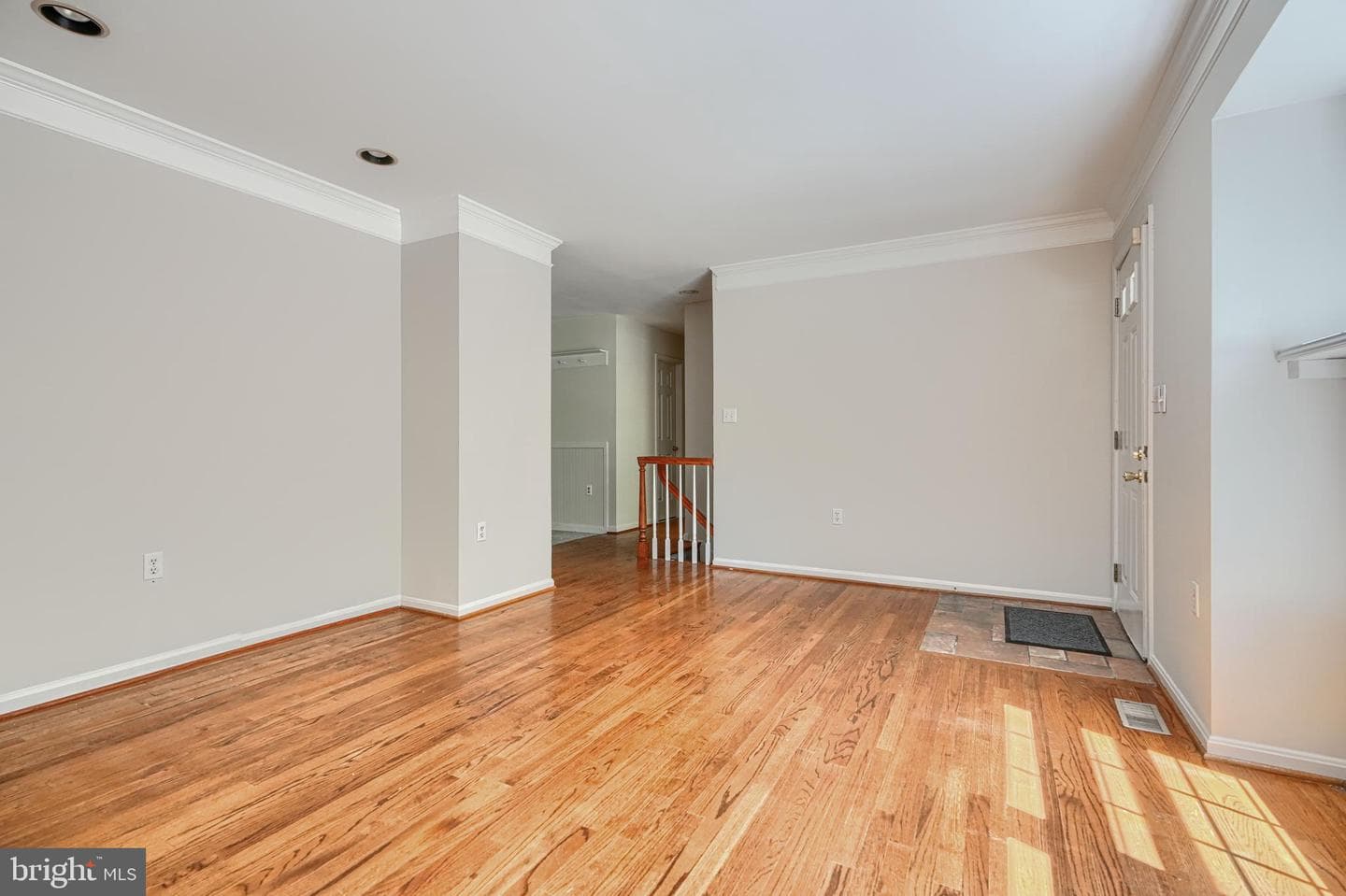 1002 Midvale Avenue photo 7