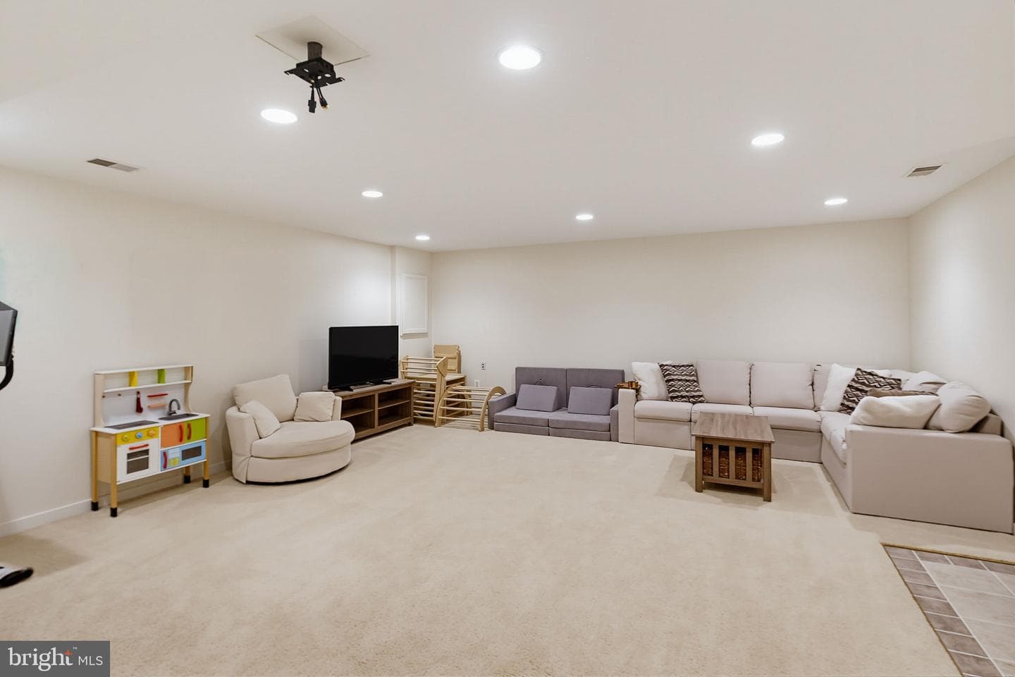 5653 Vineyard Court photo 43