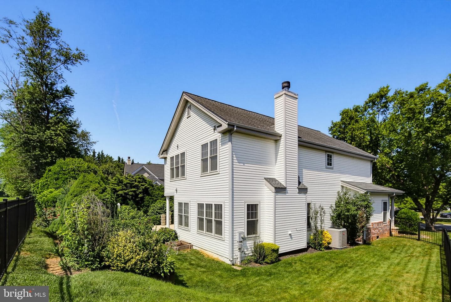 5653 Vineyard Court photo 46
