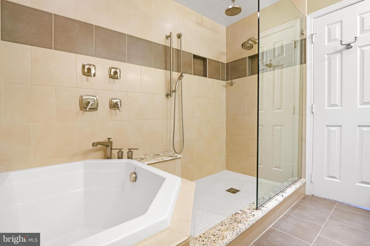 2209 Bear Den Road photo 19