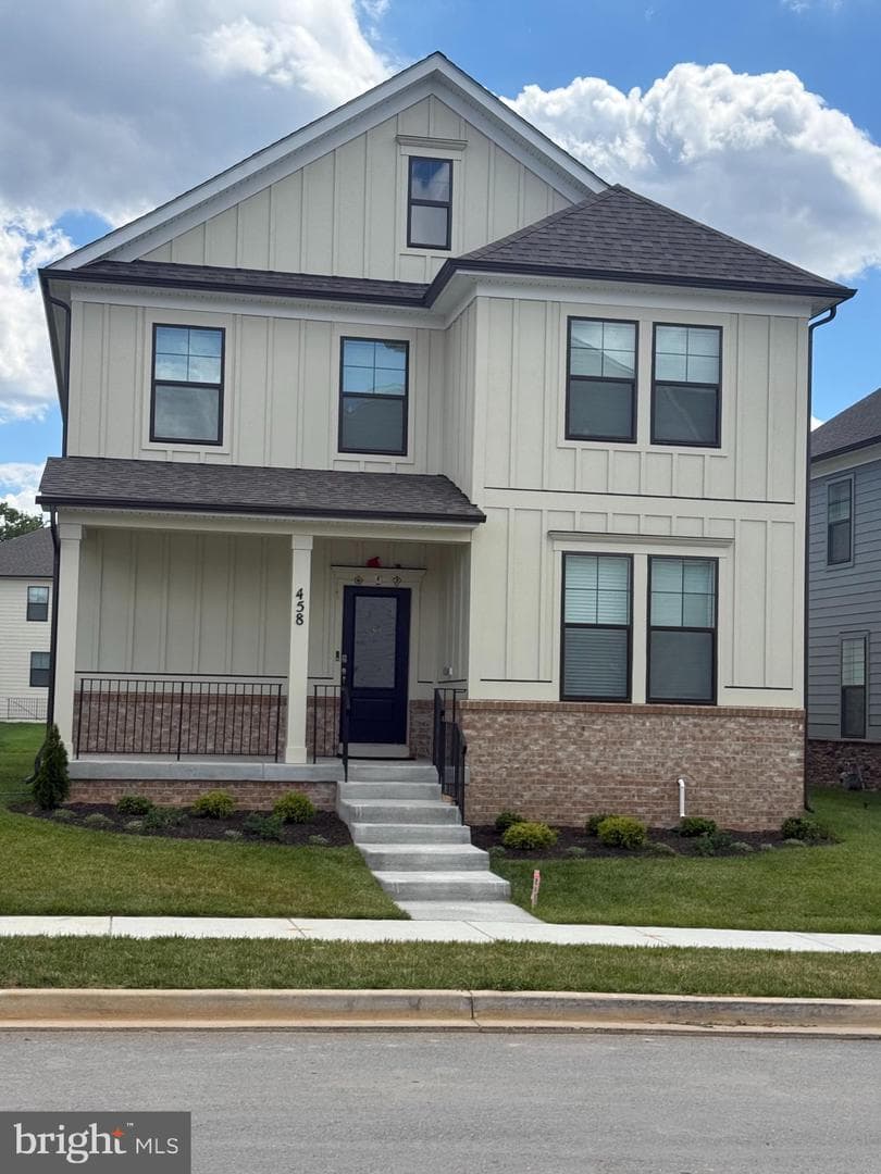 458 Hanson Street photo 1