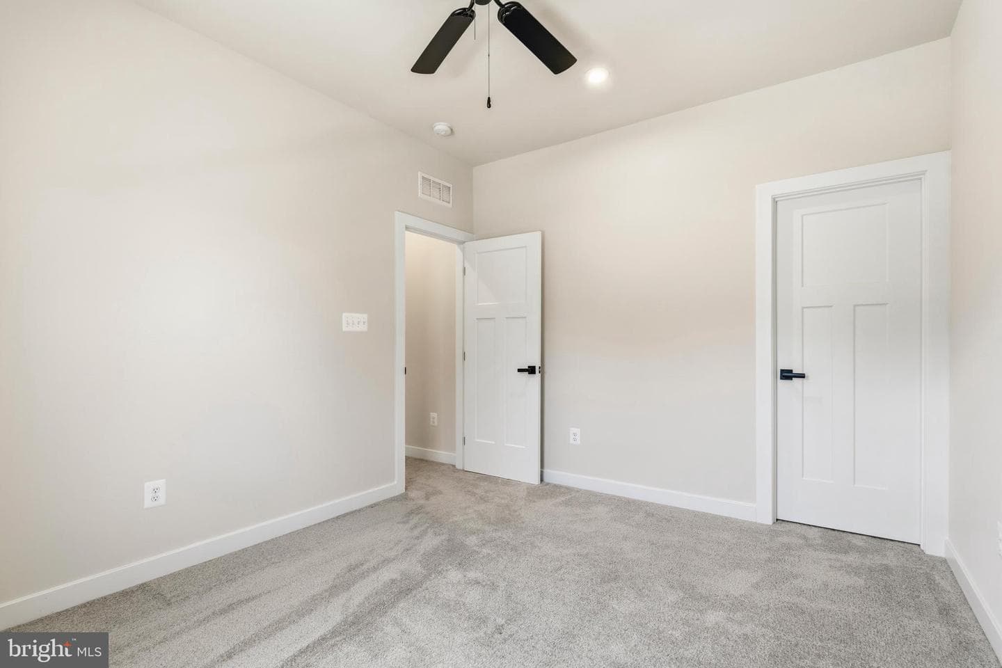 205 Baughmans Lane photo 55