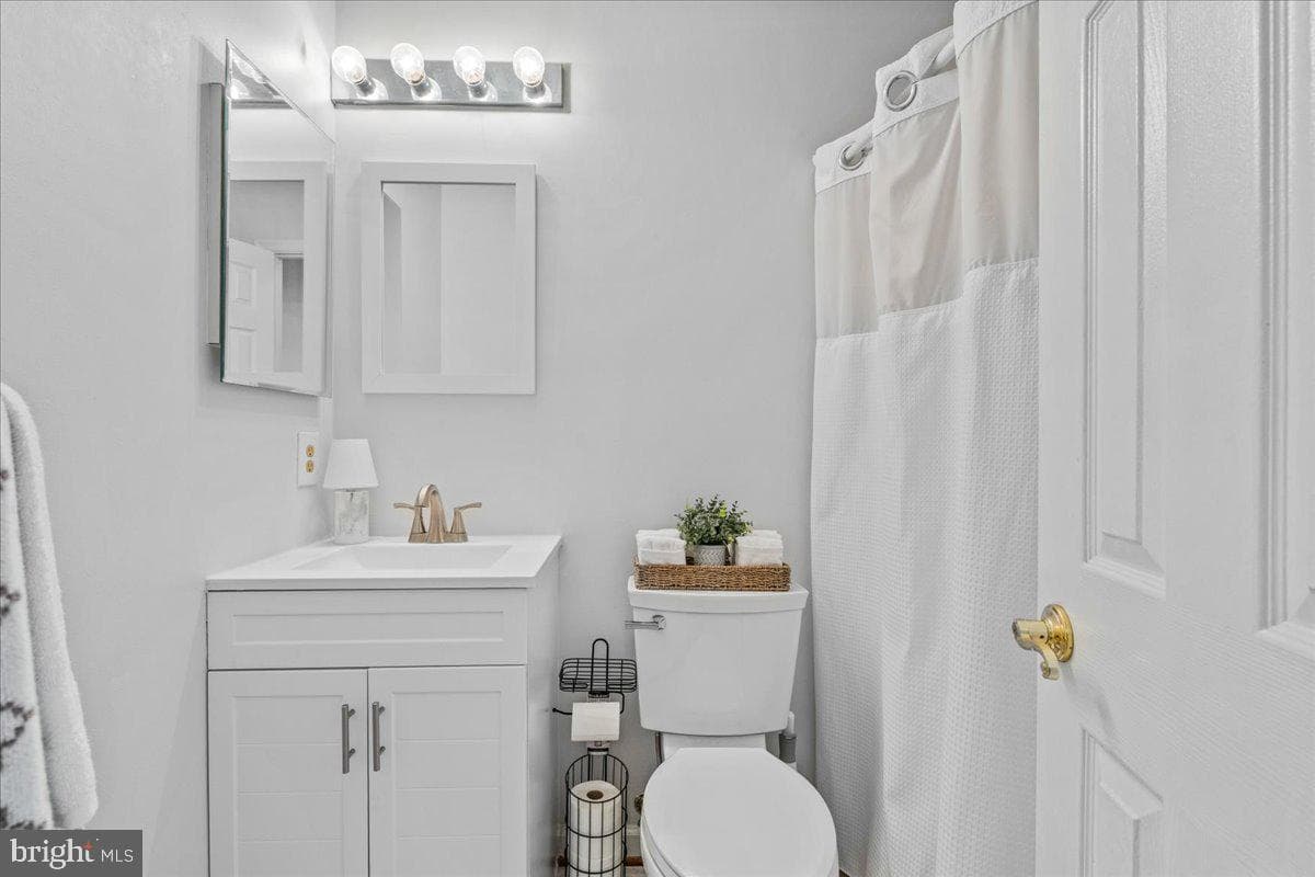 9245 Ridgefield Circle photo 24