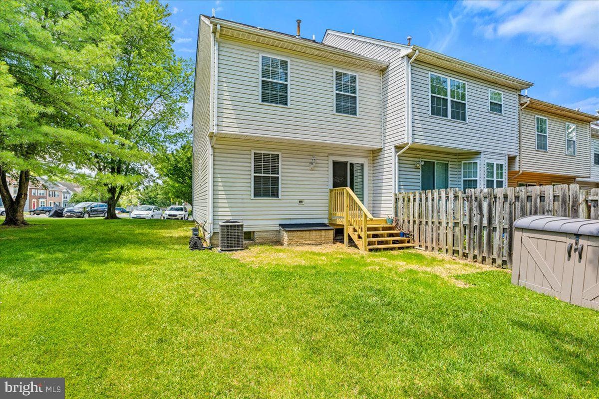 9245 Ridgefield Circle photo 39