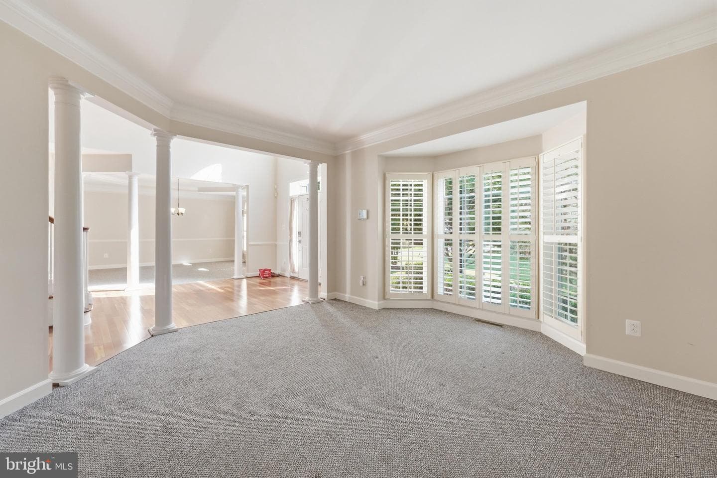 2148 Chestnut Lane photo 9