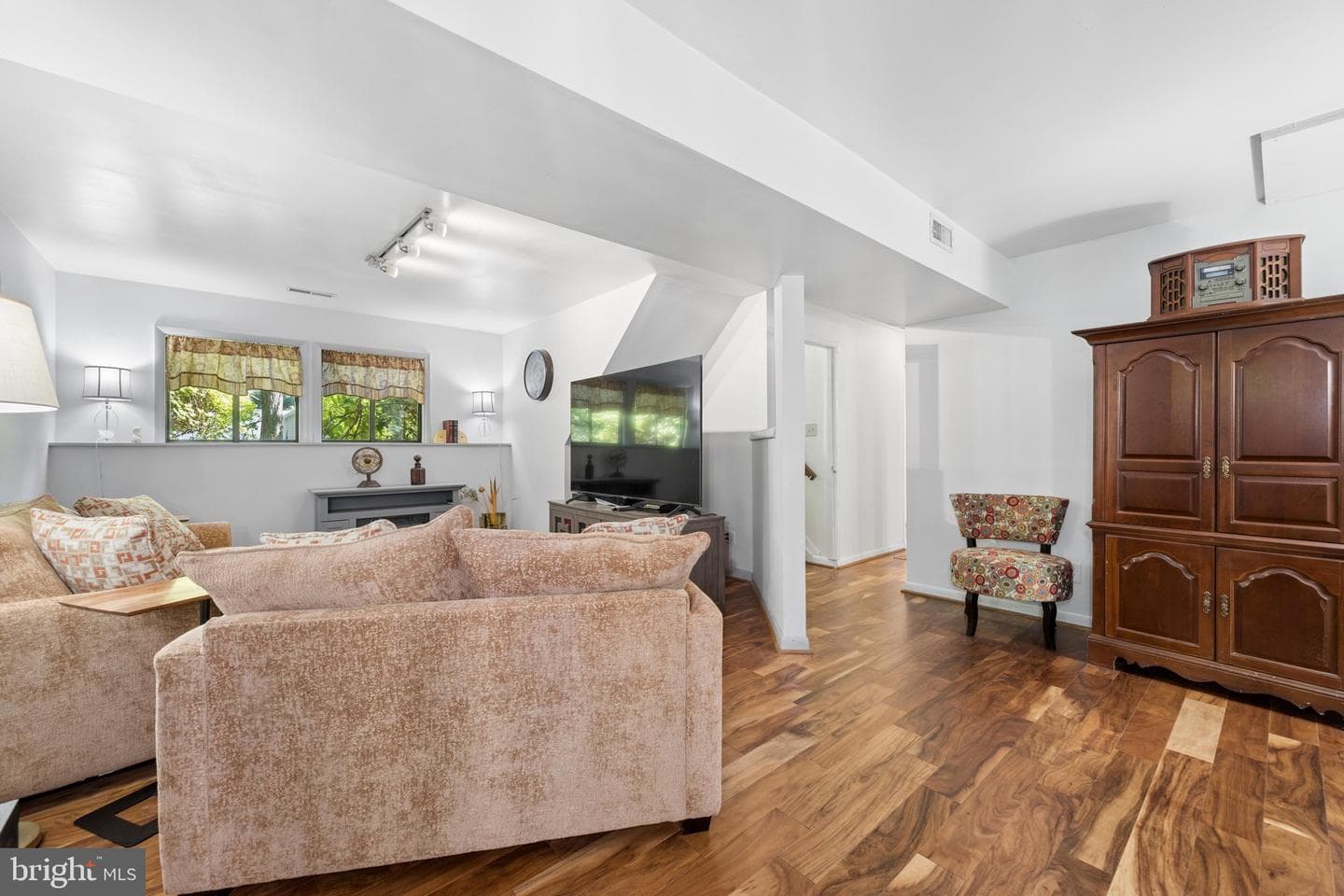 7004 Fox Chase Road photo 40