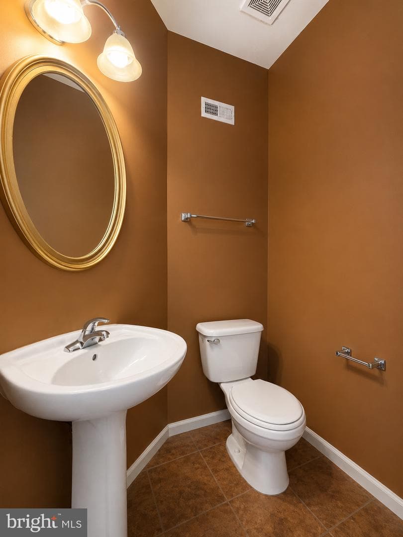 9424 Singleton Place photo 7