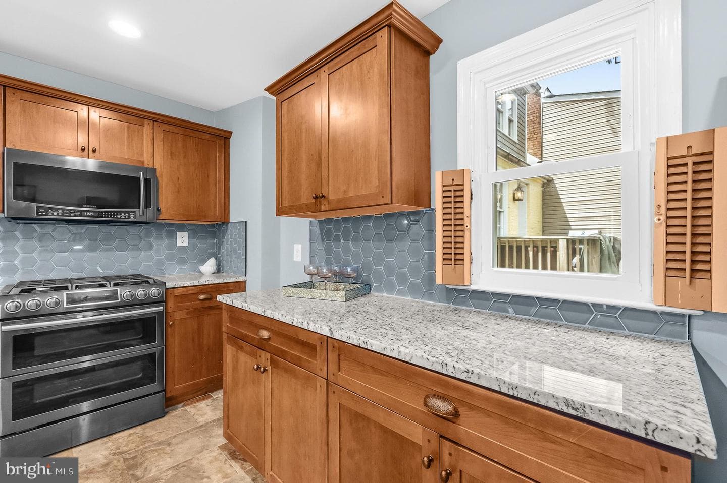 433 W South Street photo 12