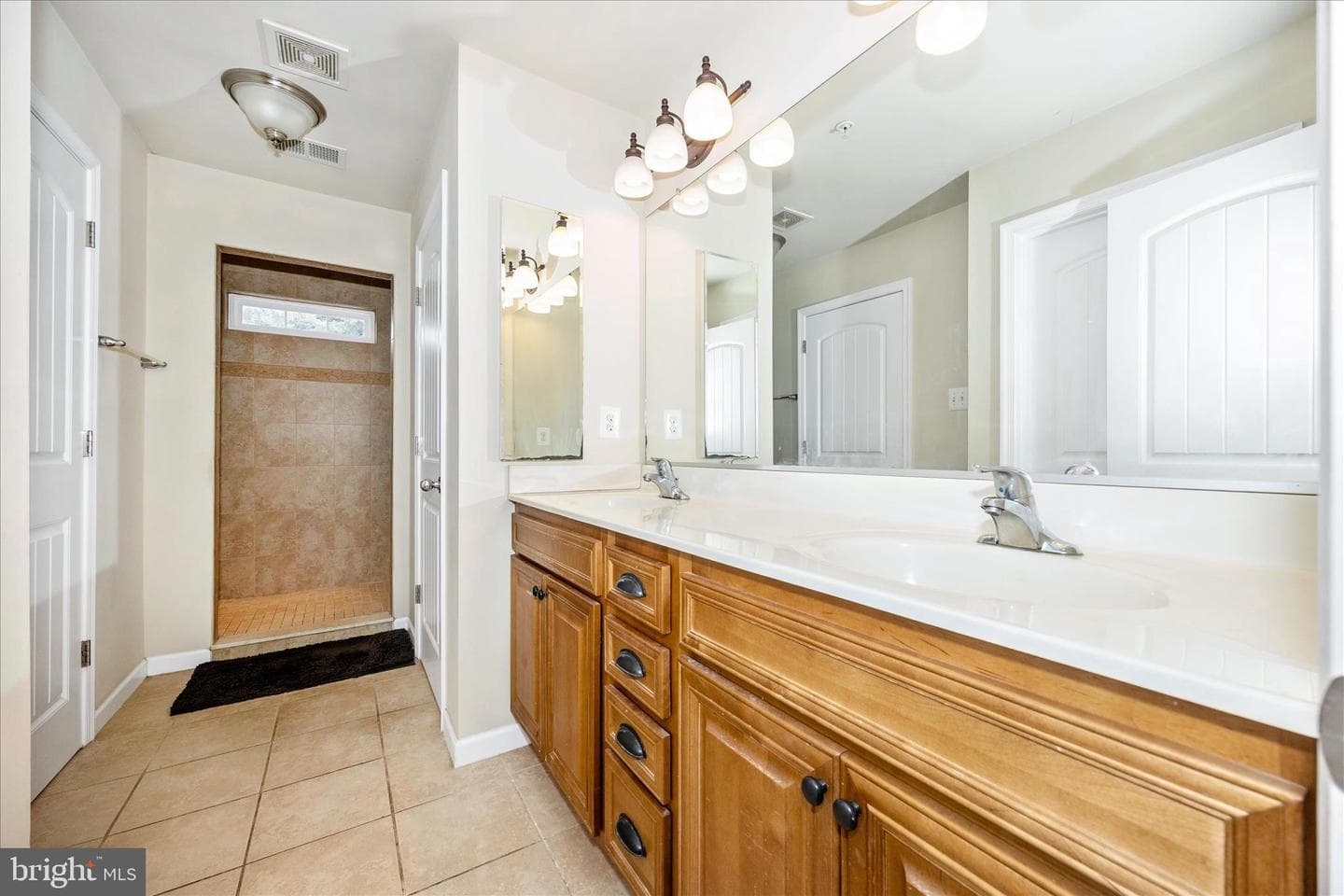5633 Bartonsville Road photo 29