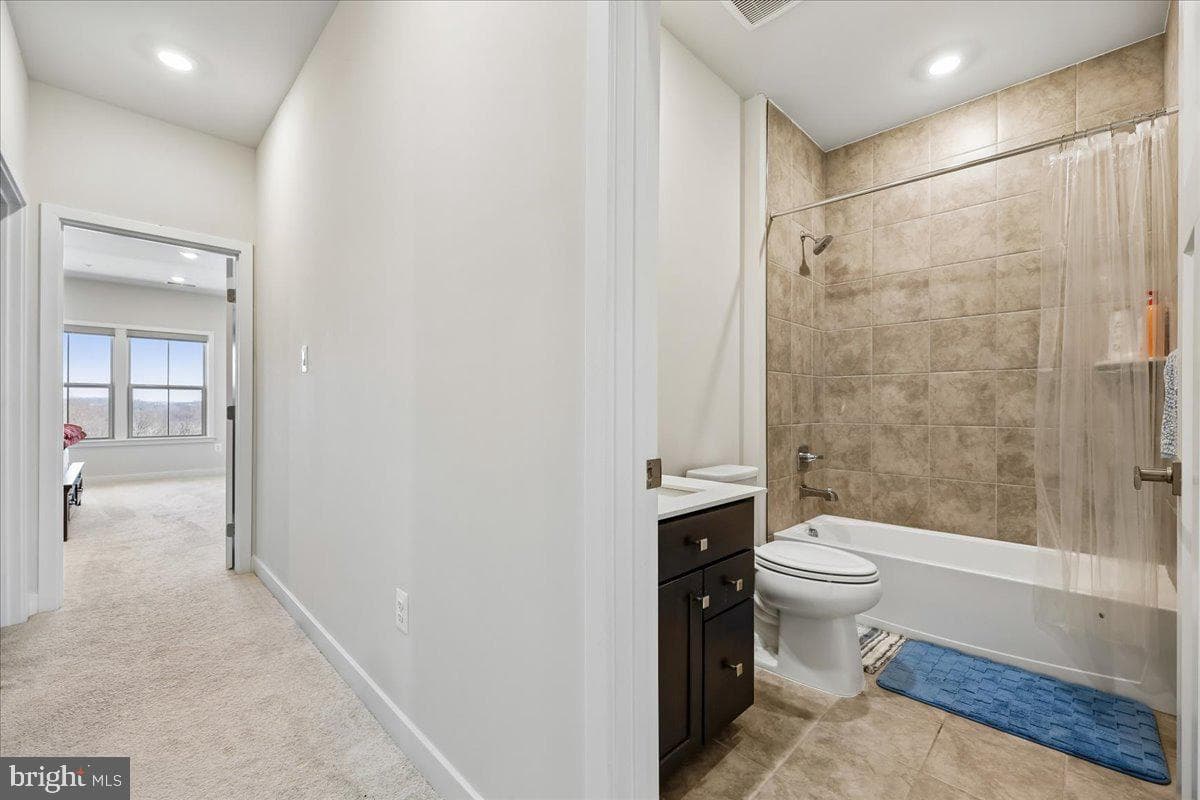 10206 Lake Linganore Boulevard photo 12