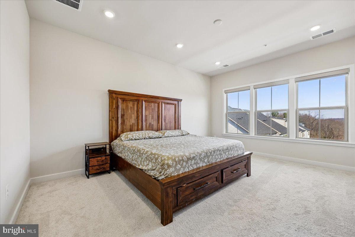 10206 Lake Linganore Boulevard photo 13