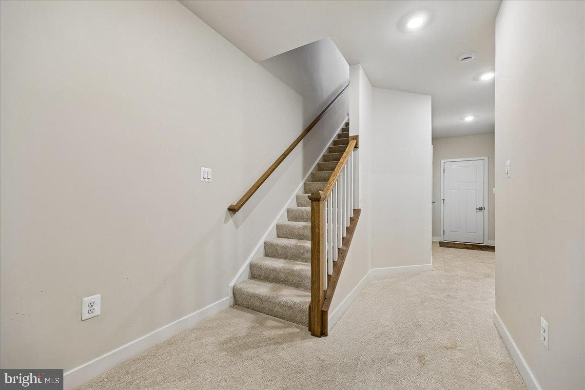 10206 Lake Linganore Boulevard photo 24