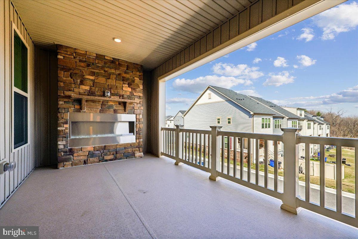 10206 Lake Linganore Boulevard photo 29