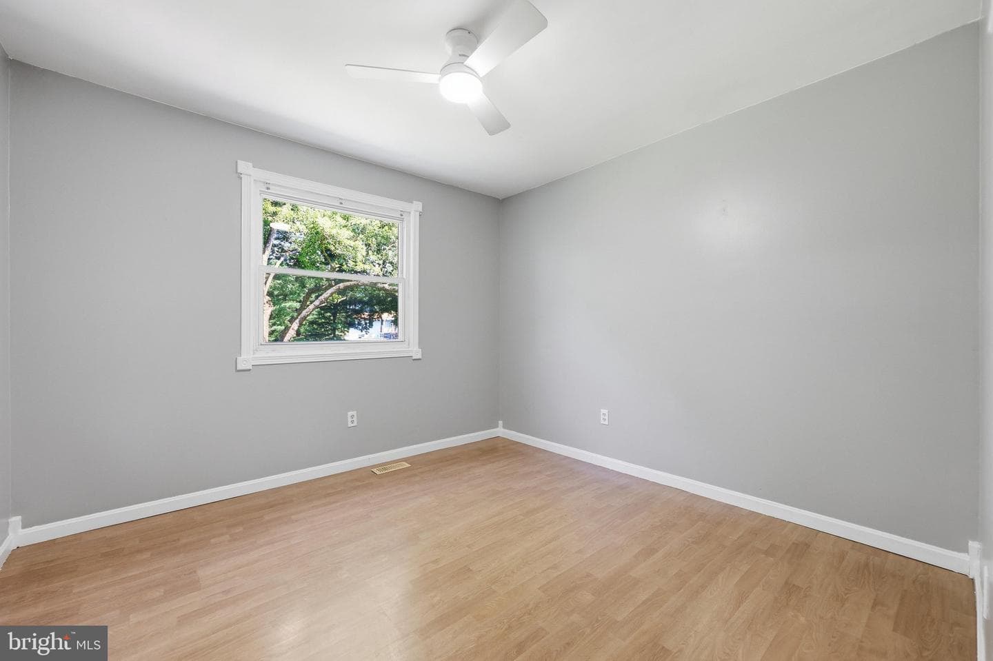 8215 Virginia Lane photo 27