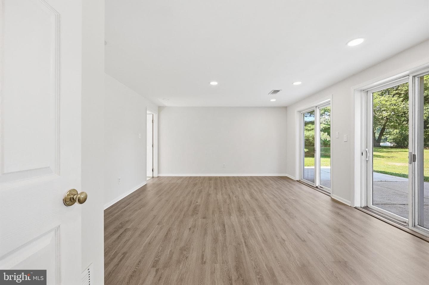 8215 Virginia Lane photo 31