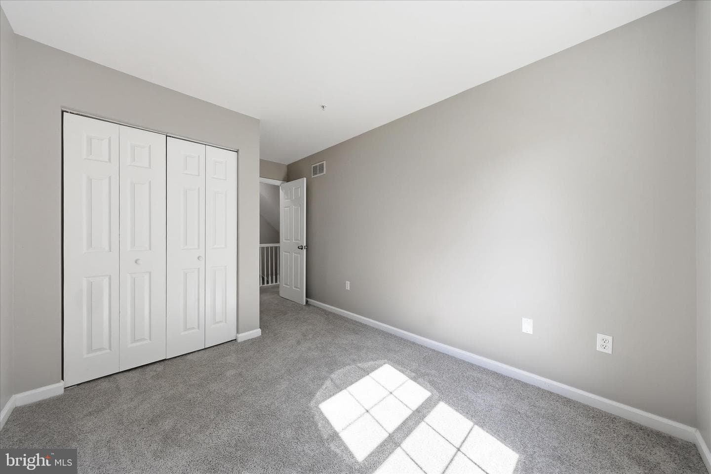 120 N Altamont photo 27
