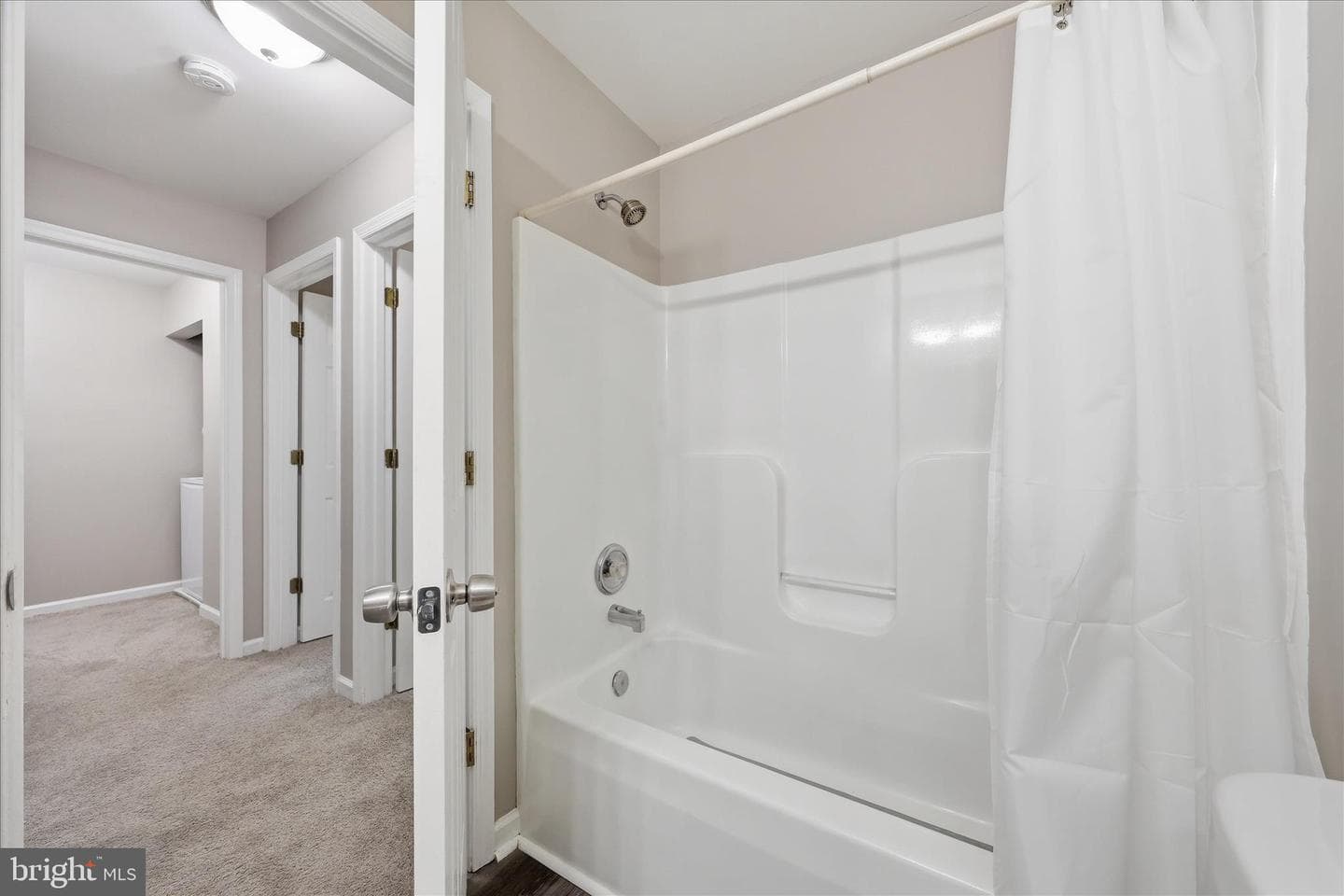 120 N Altamont photo 30