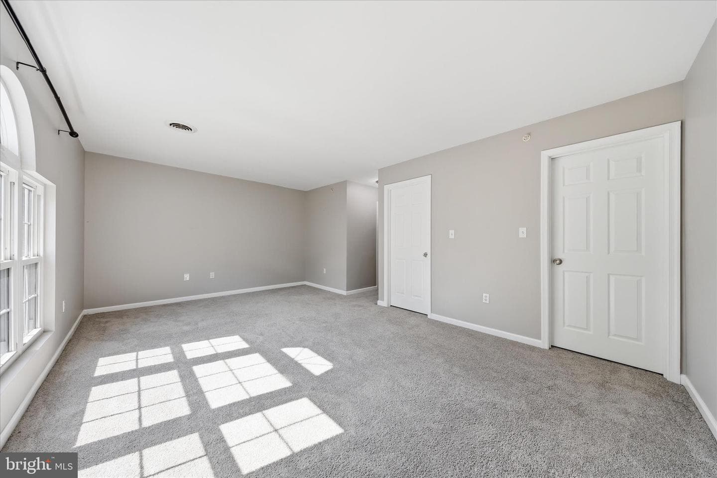 120 N Altamont photo 36