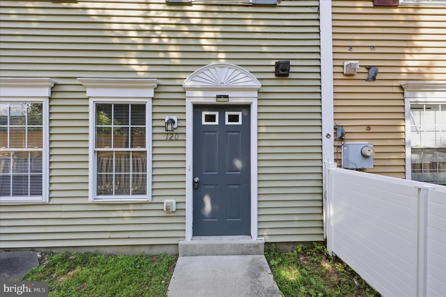 120 N Altamont photo 46
