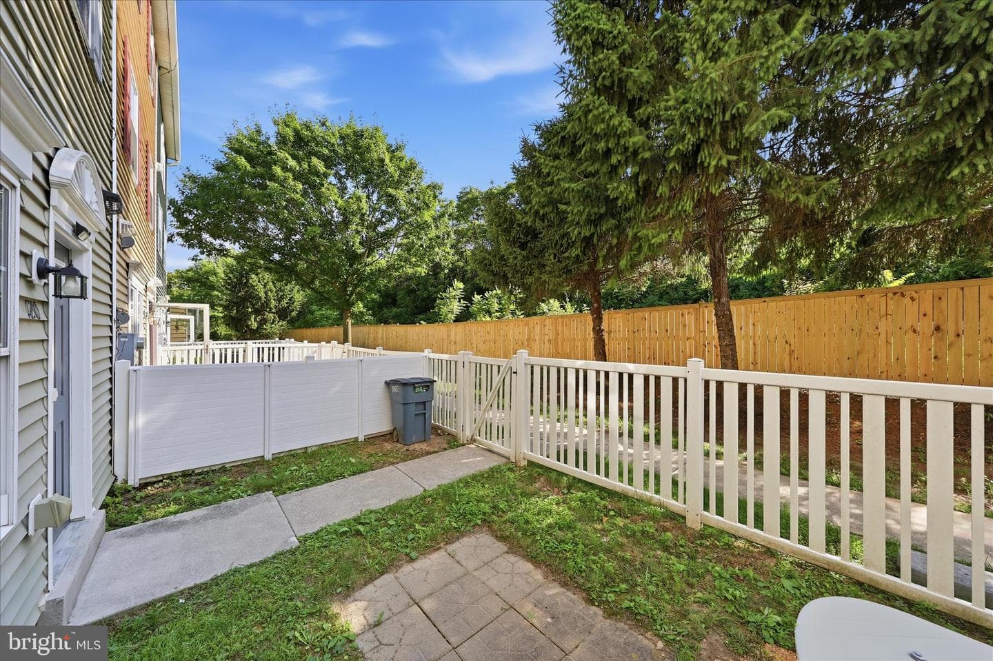 120 N Altamont photo 49