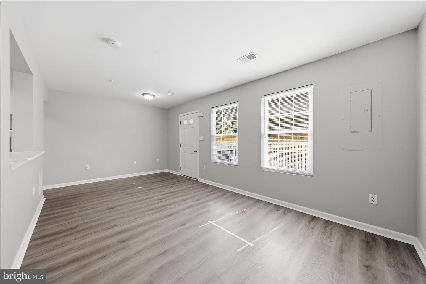 120 N Altamont photo 5