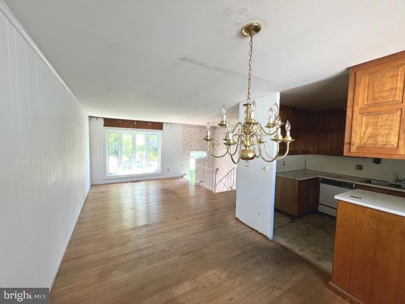 379 Pearl Street photo 7